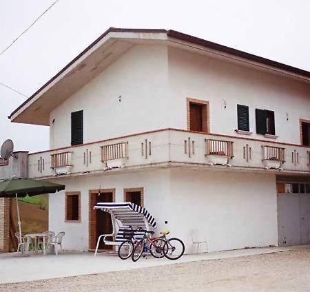 Agriturismo Il Vecchio Carro Campli Exterior foto